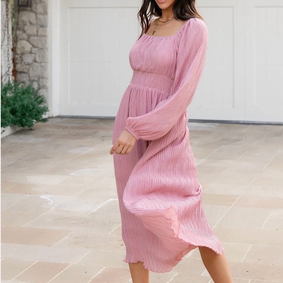 Baltic Born Dalton Pleated Midi Dress - Blush Size Medium - Picture 10 of 10